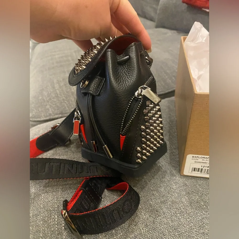 Christian Louboutin mini bag - Picture 7 of 8